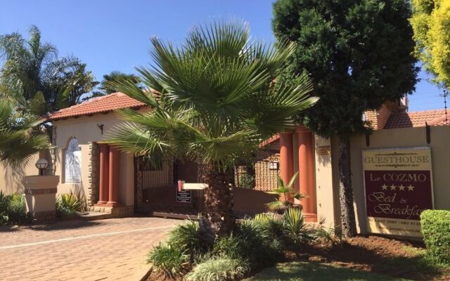Le Cozmo Guest House