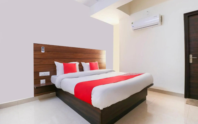 OYO 67595 Hotel Red Oak