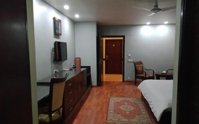 HirA GuesT HousE & BanqueT