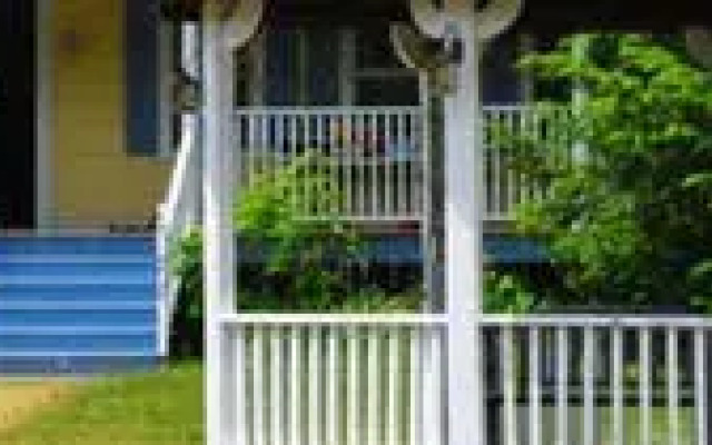 RiverWood Inn