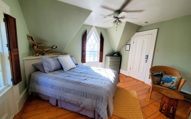 Fisherman's Daughter Bed & Breakfast