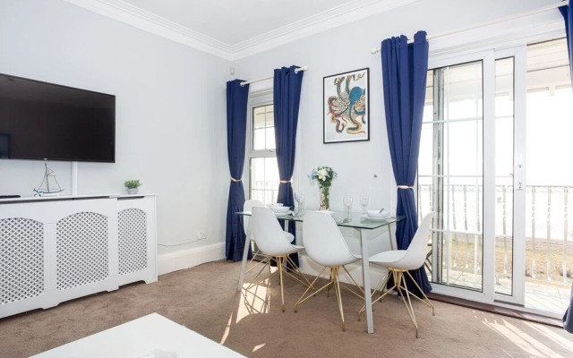 Compass Point by Sorted Stay