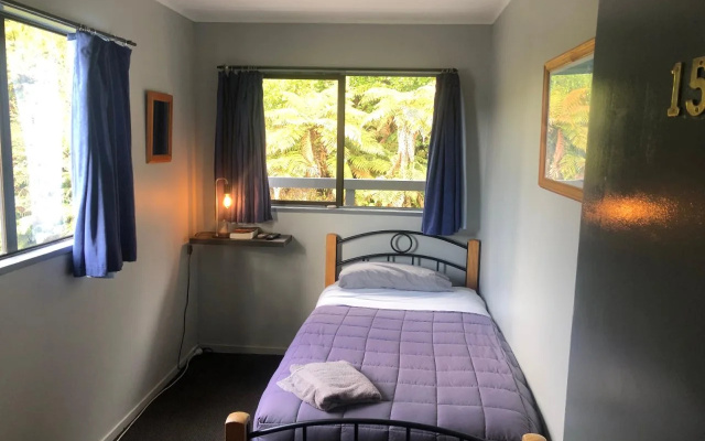 Ivory Towers Backpackers Lodge