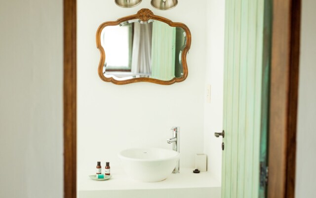 Estancia Anastasio by Folk