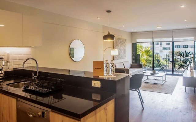 w Modern 1BR With Balcony in Miraflores