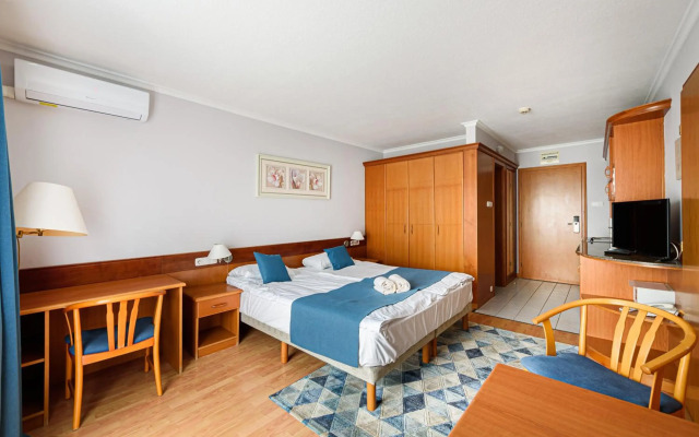 Holiday Club Apartman Hotel