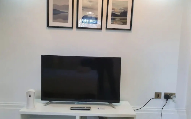 Lux Kings RD City Centre Studio Apartment Reading