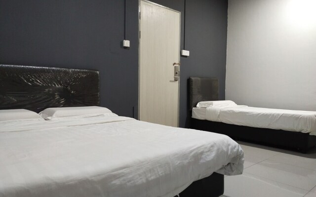 Marina World by OYO Rooms