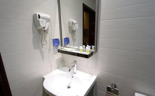 Fulin Business Hotel