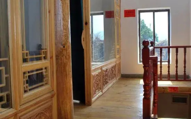 Mengli Shuixiang Seaview Inn