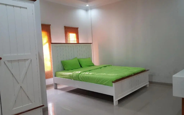 OYO 3280 Cendhani Raras