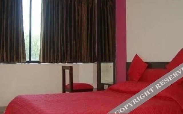 Tisha Apartment Hotel