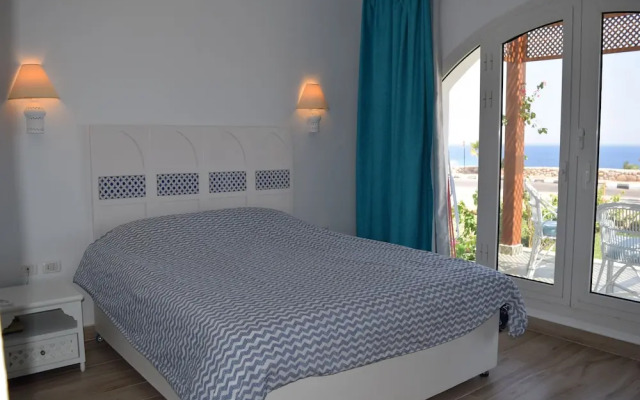 Domina Coral Bay Vacation House
