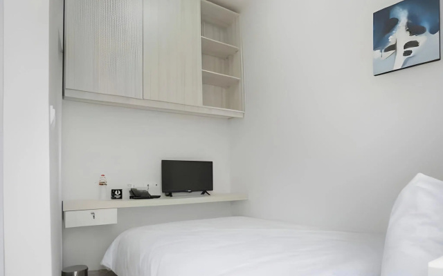 Voxstay Karawang – Guest Rooms – Karawang