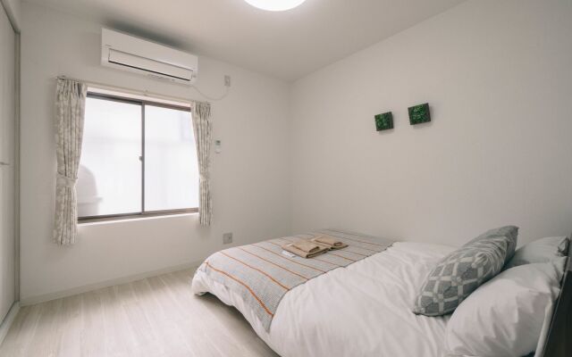 Momodani House