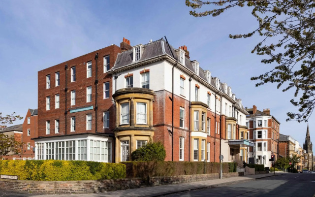 The New Southlands Hotel