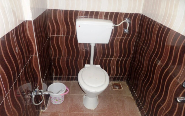 Riya Raj Hotel