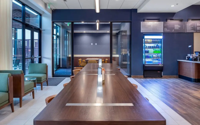 Courtyard by Marriott Conway