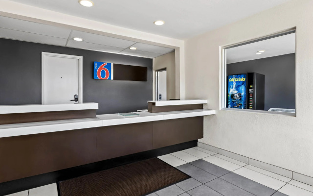 Motel 6 Murfreesboro, TN