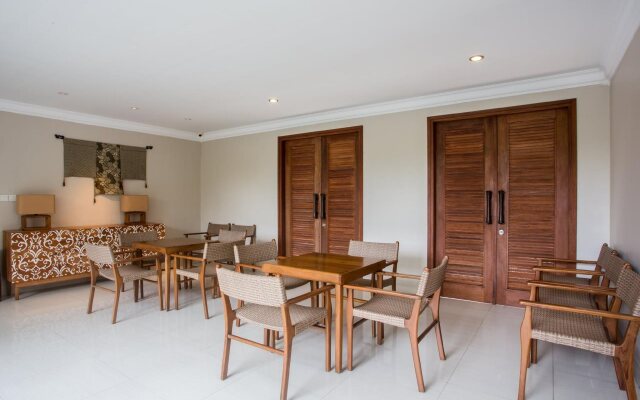 Seminyak Lagoon All Suites Hotel