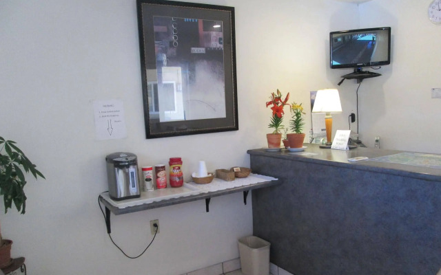 Town and Country Inn