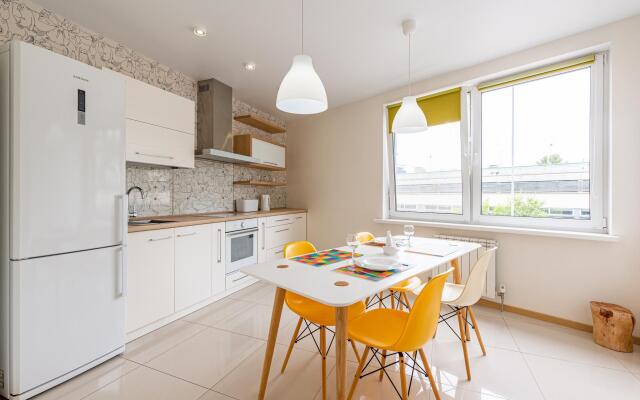 Roomer (Румер) на улице Скрыганова 4А