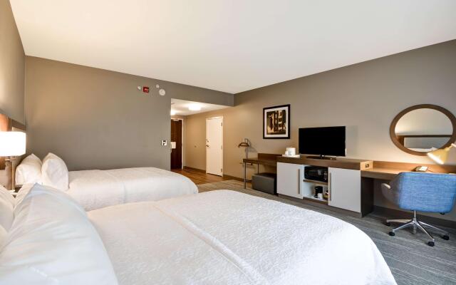 Hampton Inn Livonia Detroit