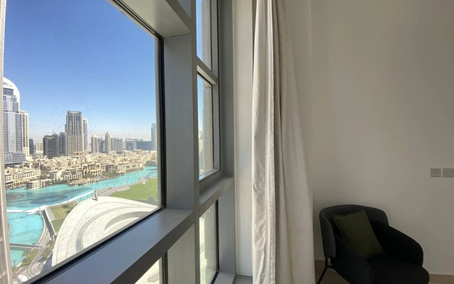 Lux BnB Standpoint Towers Burj & Fountain Views