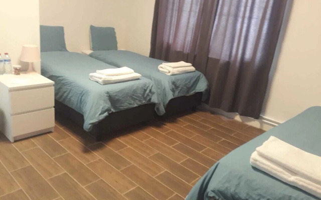 Kayhan Hotel