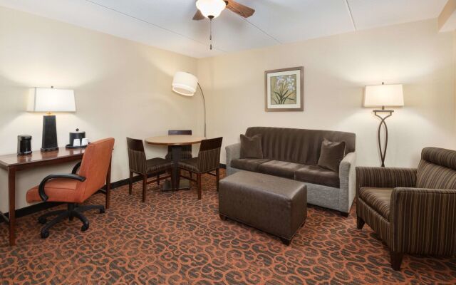 Hampton Inn Cleveland-Downtown