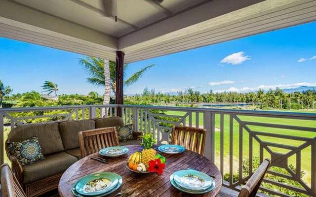 Waikoloa Beach S J32 2 Bedroom Condo by RedAwning