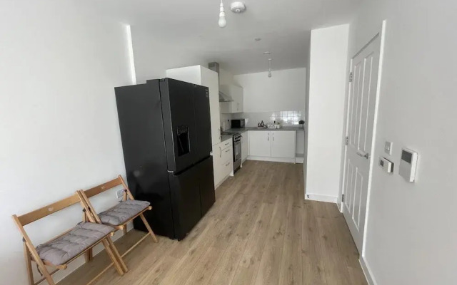 New Cosy London Apartment With Garden View