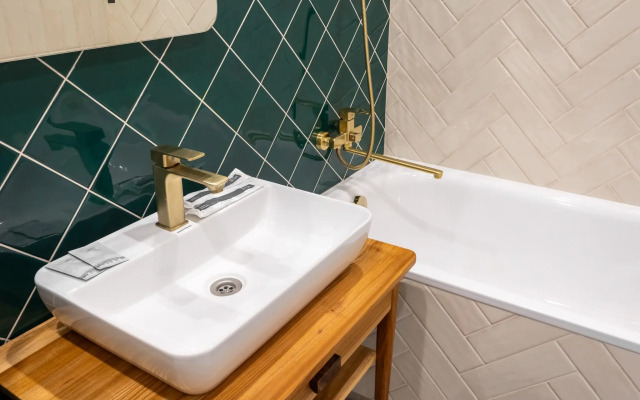 Aura на улице Курская 1Г