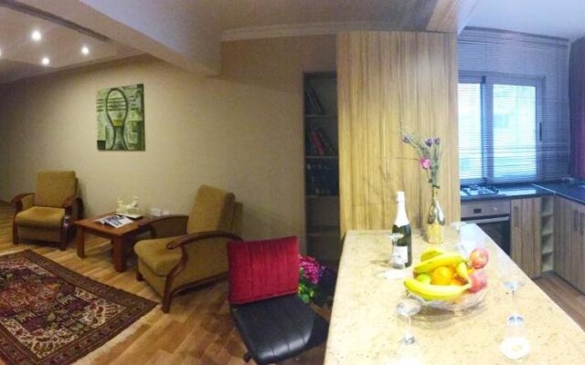 Life Hotel