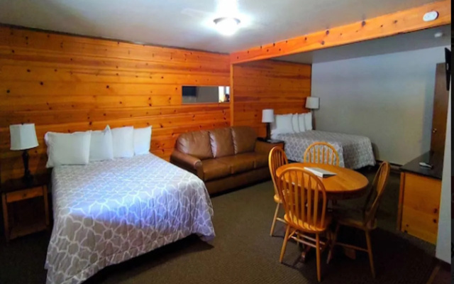 Packwood Inn