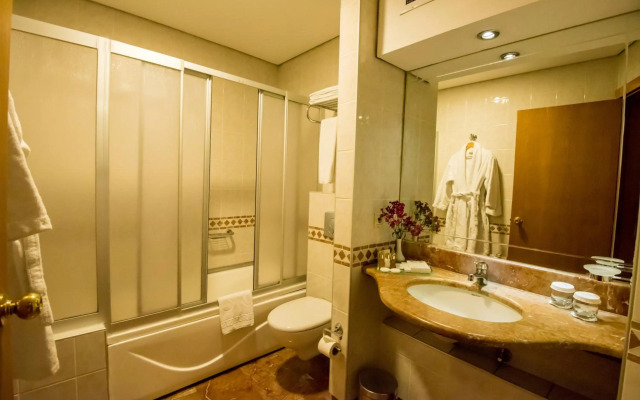 Usta Park Hotel
