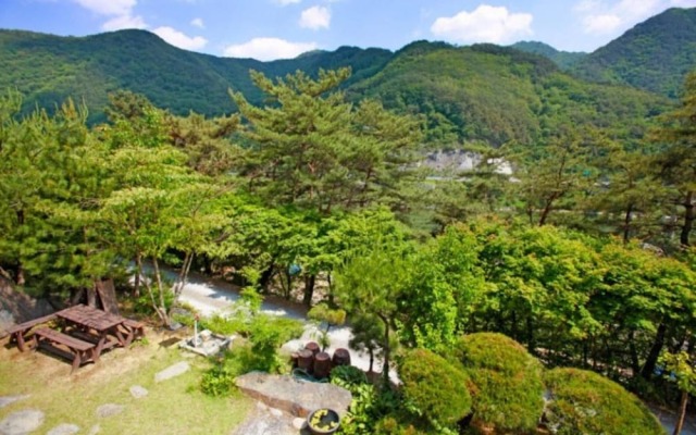 Danyang Sky Garden Pension