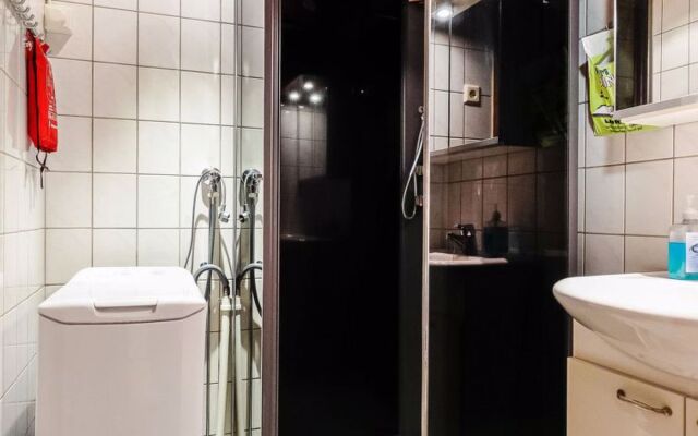 Saariseläntie 8 e 11