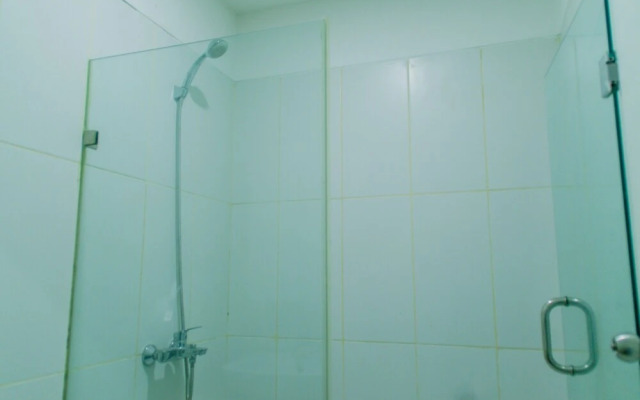 Comfortable and Simply Studio Apartment at Tamansari Skylounge