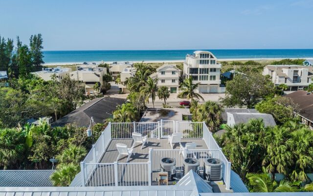 Aloft on Canal by SKLRP