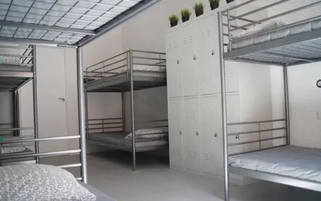 Hostel Parking