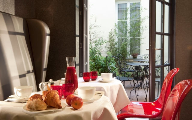 Hotel Le Petit Paris