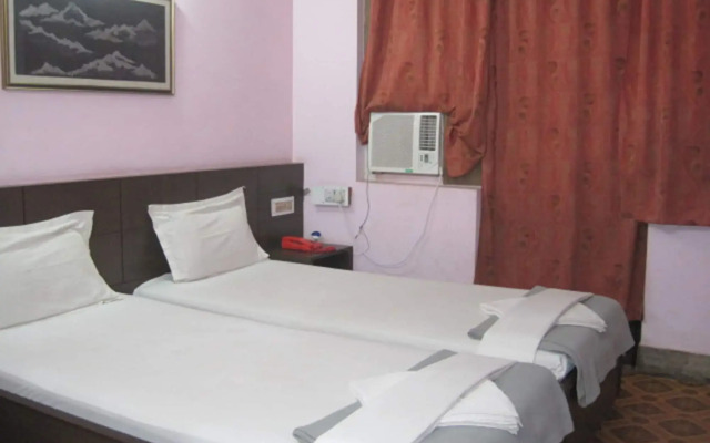 Hotel Arya Palace
