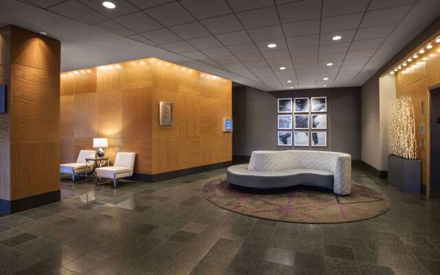 Hyatt Regency Pittsburgh International Airport