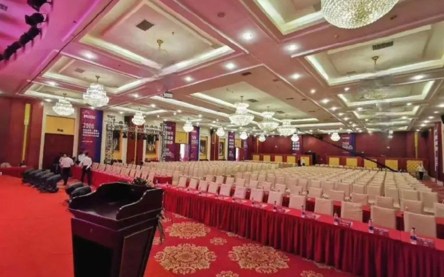 Plateau Pearl Hotel