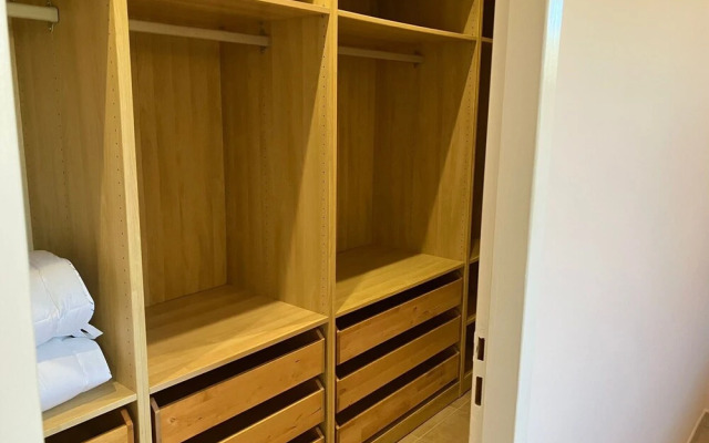 Villa With Private Pool and Jacuzzi