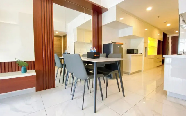 Comfort And Elegant 3Br Apartment Sky House Bsd