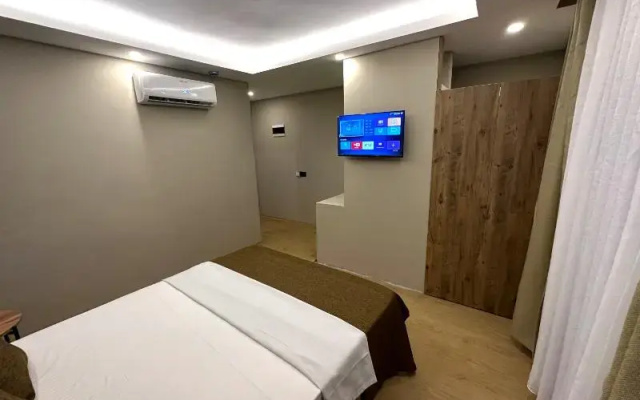Red Castle Hotel & Pub