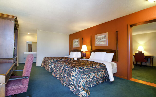 Knights Inn & Suites Emporia