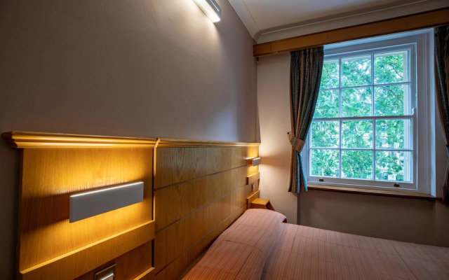 Nayland Hotel